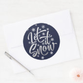 Sticker Rond Folie d'argent et fêtes de script Let it Snow mari (Enveloppe)