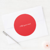 Sticker Rond Fond rouge, texte blanc, modèle (Enveloppe)