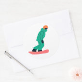 Sticker Rond Freeride Snowboarder En Costume Vert Illustration (Enveloppe)