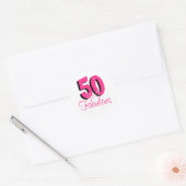 Sticker Rond Funky Hot Pink 50 et Fabuleux anniversaire (Enveloppe)