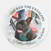 Sticker Rond Funny Dog “I Licked the Envelope” Tropical Beach (Devant)