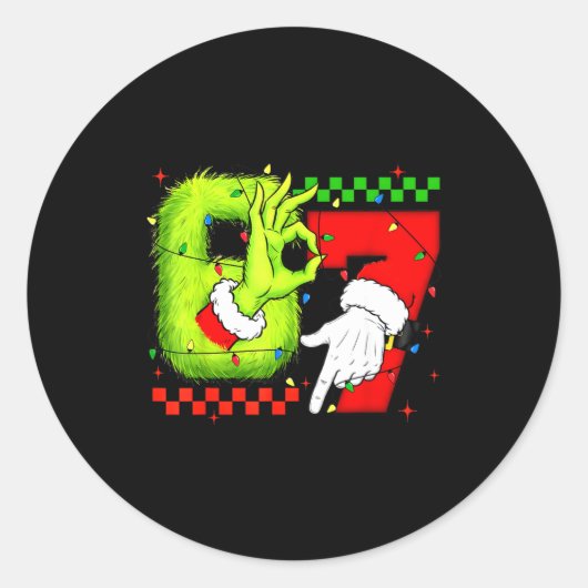 Sticker Rond Funny Six Seven 67 Meme 6 7 Christmas Elf Hand Boy (Devant)