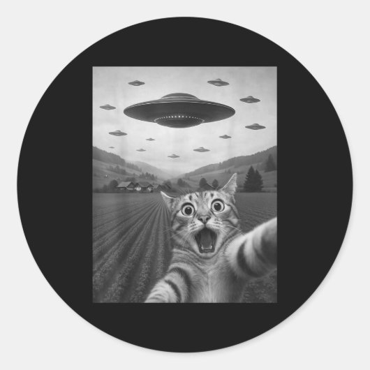 Sticker Rond Funny Surprised Ed Cat Selfie With Alien Ufo Cat U (Devant)