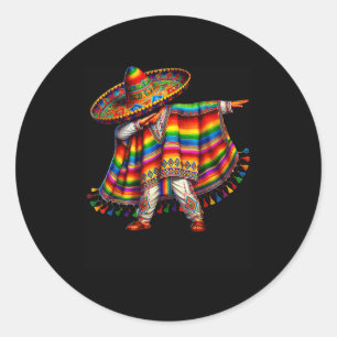 Sticker Rond Garçon mexicain dabbant poncho cinco de mayo sombr