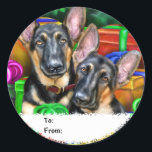 Sticker Rond German Shepherd Open Gifts Christmas Cadeaux Tags<br><div class="desc">Ces deux chiots bergers allemands ne peuvent pas attendre plus longtemps pour déchirer tous les présents - leurs yeux mendiants disent que tout peut-on les ouvrir MAINTENANT? ! Les chiots de vacances seront certainement les favoris cette année.</div>