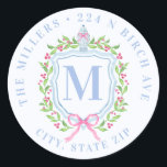 Sticker Rond Ginger Jar & Christmas Berries Monogramme Adresse<br><div class="desc">Cet autocollant a un design primitif et millénaire avec une crête de Noël avec une jarre de gingembre de Chinoiserie entourée de baies. Vous pouvez personnaliser avec votre initiale,  nom et adresse.</div>