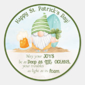 Sticker Rond Gnome de plage St Patrick's Day (Devant)