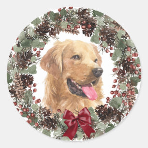 Sticker Rond Golden Retriever Red Bow Pinecone Wreath Noël