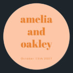 Sticker Rond Gras Minimaliste Pêche Boho Orange Mariage personn<br><div class="desc">Personnalisez vos faveurs de mariage avec ces élégants autocollants personnalisés. Dans Peach Orange,  ces autocollants ajoutent une touche design aux boîtes cadeaux,  aux enveloppes et bien plus encore. Customisez avec vos noms et date mariage pour un détail beau et soigné que vos invités aimeront!</div>