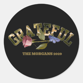 Sticker Rond Grateful Rose de typographie d'or et papillon