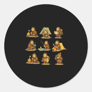 Sticker Rond Gros pied mignon camping sasquatch plein air rando