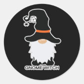 Sticker Rond Halloween Gnome sorcière blanc cheveux noir Casque (Devant)