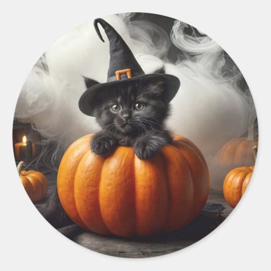 Sticker Rond Halloween Kitten noir en Citrouille (Devant)
