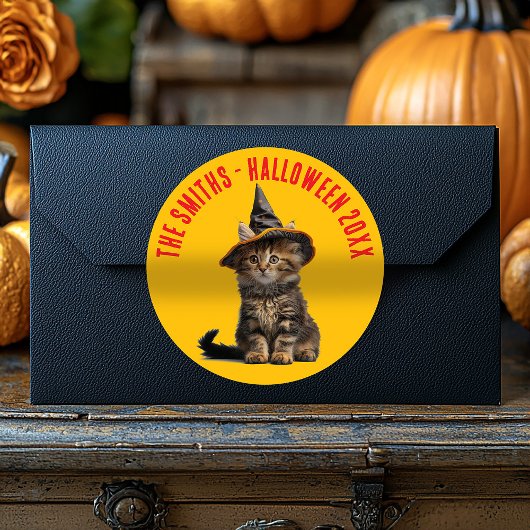 Sticker Rond Halloween Rustique Rouge Et Orange Kitten Witch