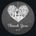 Sticker Rond Hanging Heart Tree Chalkboard Mariage Collection<br><div class="desc">Ces autocollants de mariage ont un arbre suspendu romantique, et bientôt être mari et femme, qui est sculpté en forme de coeur. L'arrière - plan de l'effet tableau de bord rend ces autocollants parfaits pour tout couple qui planifie un mariage moderne chic. Ces autocollants peuvent facilement être customisés pour répondre...</div>