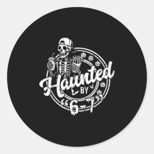 Sticker Rond Hanté par 6 7 Drôle d'Halloween Six Sept 67 Mème M