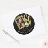 Sticker Rond Haut talons et Champagne Merci d'anniversaire (Enveloppe)