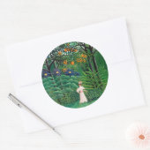 Sticker Rond Henri Rousseau - Une femme marche dans une forêt e (Enveloppe)