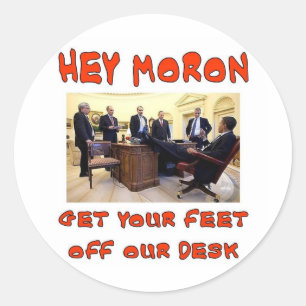 STICKER ROND HEY MORON