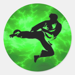 Sticker Rond Homme vert de foudre d'arts martiaux
