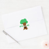 Sticker Rond Hug Me (Treehugger) (Enveloppe)