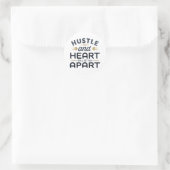 Sticker Rond Hustle and heart will set you (Sac)