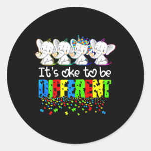 Sticker Rond Il est acceptable d'être différent mignon éléphant