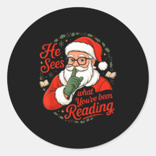Sticker Rond Il voit ce que vous avez lu Livre drôle et livresq