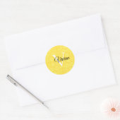 Sticker Rond Illuminer Jaune Avec Nom De Monogramme Blanc (Enveloppe)