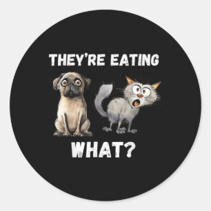 Sticker Rond Ils mangent les chiens qu’ils mangent les chats,