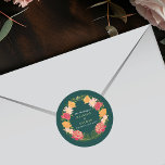 Sticker Rond Imaginaire Enchantée jardin floral mariage<br><div class="desc">Elégante,  fantaisiste,  Imaginaire Enchantée Jardin Floral design parfait pour une fête enchantée sur le thème de la forêt. Ce design présente des éléments floraux dans un cadre de feuilles verts et des accents dorés. Correspondance d'articles dans notre boutique pour un thème de fête complet.</div>
