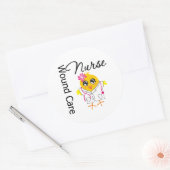 Sticker Rond Infirmière Chick v2 Infirmière en soins dentaires (Enveloppe)