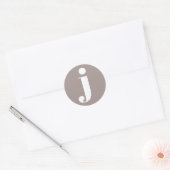 Sticker Rond Initiale monogramme minimaliste en Taupe Brown (Enveloppe)