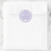 Sticker Rond Initiales de monogramme de mariage violet lavande (Sac)
