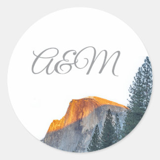 Sticker Rond Initiales du coucher de soleil à demi-dôme de Yose