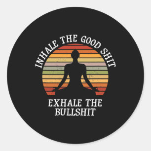 Sticker Rond Inspirez Bien Exhalez Taureau Citation Drôle Yoga