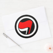 Sticker Rond Inverse du drapeau anti-fascisme (Enveloppe)