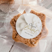 Sticker Rond Ivory Bloom & Elegant Gold Script Fête des mariées