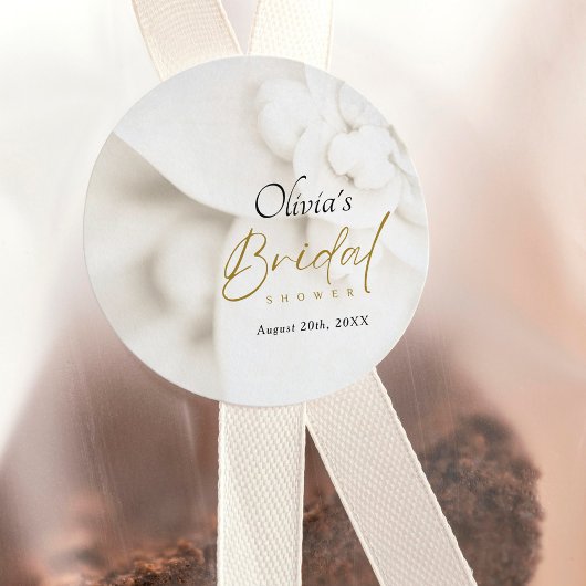 Sticker Rond Ivory Bloom & Elegant Gold Script Fête des mariées
