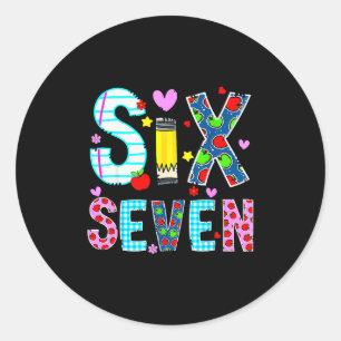 Sticker Rond J'ai survécu 67 jours d'école Mème drôle Professeu