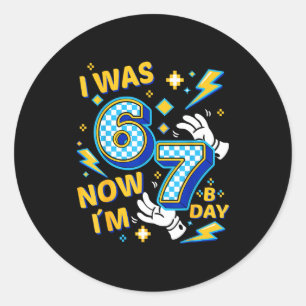 Sticker Rond J'avais 6 ans maintenant j'ai 7 ans à carreaux gam