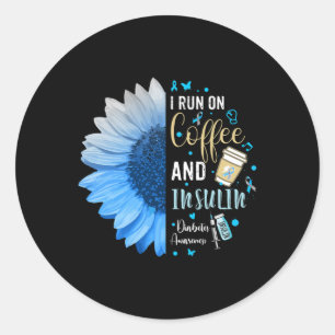 Sticker Rond Je Cours Sur Le Café Et L'Insuline Cadeau Pour Le