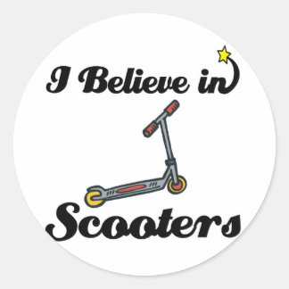 Sticker Rond je crois aux scooters