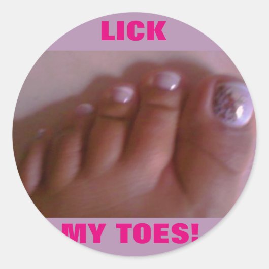 STICKER ROND JE ME GLISSE LES JOUETS ! (Devant)