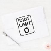 Sticker Rond Je ne peux plus m'occuper d'idiots (Enveloppe)