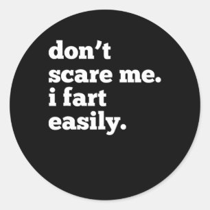 Sticker Rond Je Pense Facilement Parfait Pour Halloween Et Amus