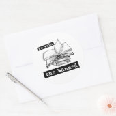 Sticker Rond je suis avec les livres interdits (Enveloppe)