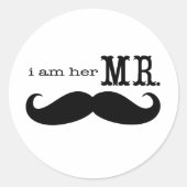 Sticker Rond Je suis la fille Mustache Groom (Devant)