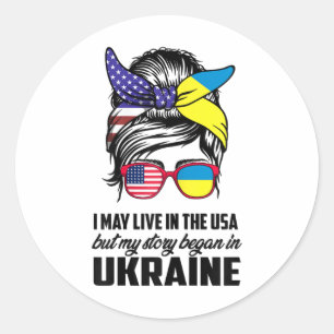 Sticker Rond Je vis peut-être aux États-Unis, mais mon histoire