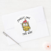 Sticker Rond Jingle Owl en chemin Funny Père Noël Owl (Enveloppe)